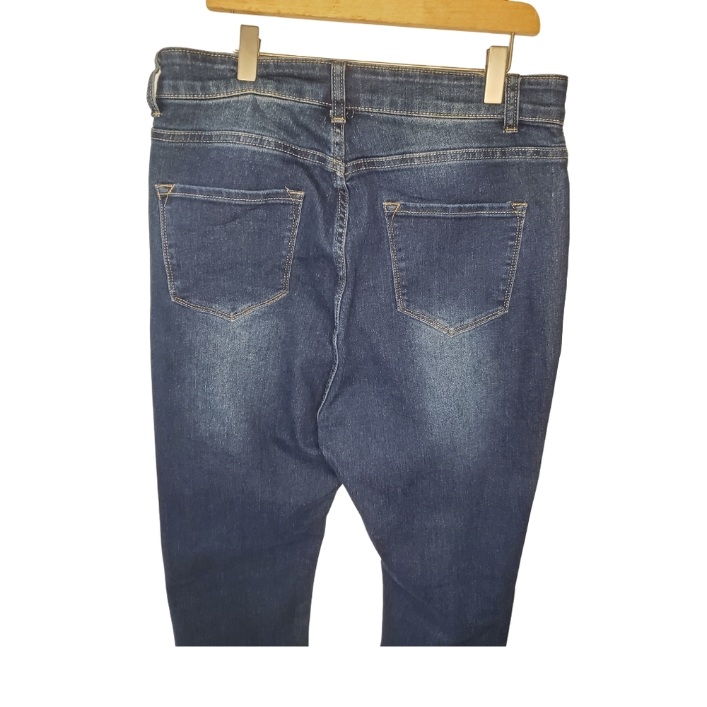 Fashion Nova Needing Something Jeans size 15/16 - Picture 4 of 7